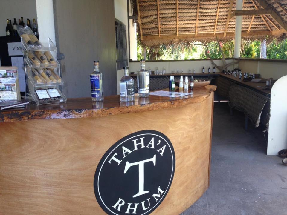 Pension Hibiscus Tahaa Uturoa Exterior foto